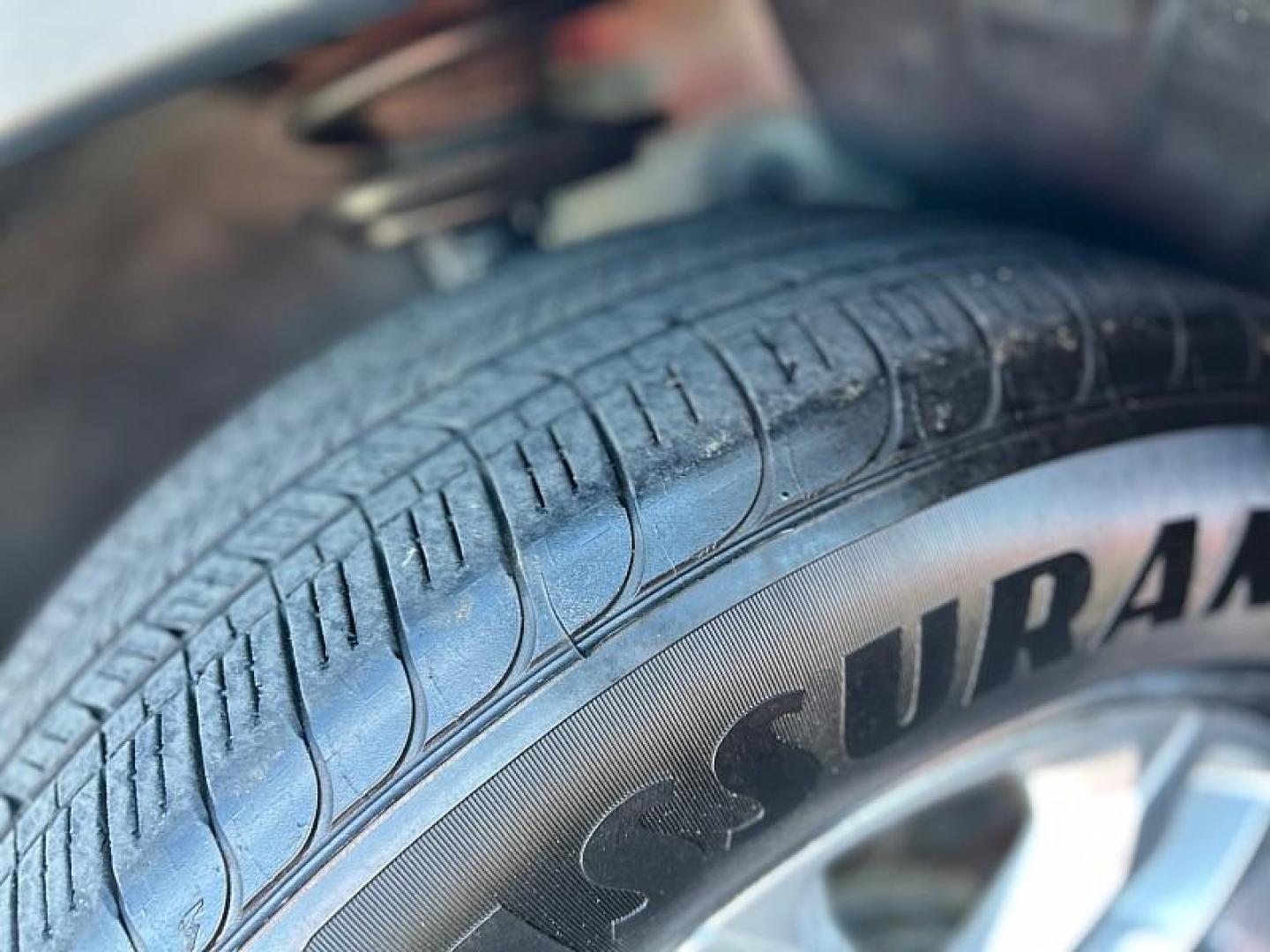 2018 SILVER Chevrolet Traverse (1GNERFKW4JJ) with an V6 3.6 Liter engine, Automatic 9-Spd transmission, located at 412 Auto Vista Drive, Palmdale, 93551, (661) 945-0620, 34.592636, -118.136681 - Photo#14