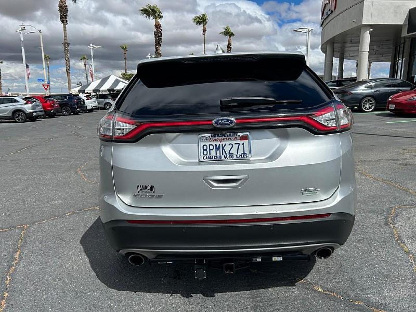 2018 GRAY Ford Edge (2FMPK3J93JB) with an 4-Cyl EcoBoost 2.0L engine, Auto 6-Spd SelShft transmission, located at 412 Auto Vista Drive, Palmdale, 93551, (661) 945-0620, 34.592636, -118.136681- Photo#4
