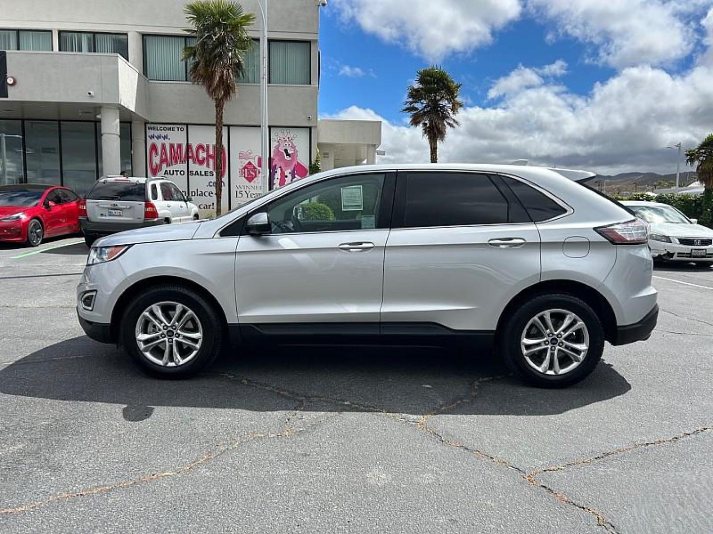 2018 GRAY Ford Edge (2FMPK3J93JB) with an 4-Cyl EcoBoost 2.0L engine, Auto 6-Spd SelShft transmission, located at 412 Auto Vista Drive, Palmdale, 93551, (661) 945-0620, 34.592636, -118.136681- Photo#6