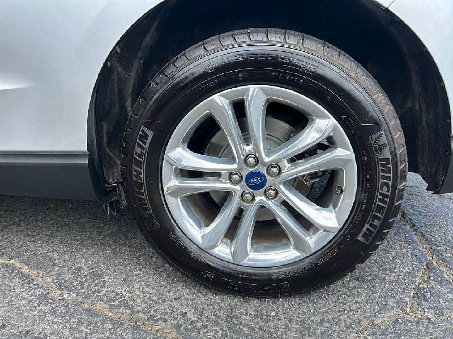 2018 GRAY Ford Edge (2FMPK3J93JB) with an 4-Cyl EcoBoost 2.0L engine, Auto 6-Spd SelShft transmission, located at 412 Auto Vista Drive, Palmdale, 93551, (661) 945-0620, 34.592636, -118.136681- Photo#13