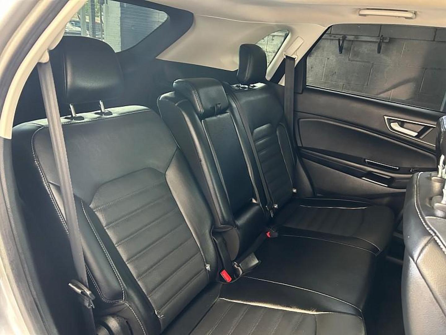 2018 GRAY Ford Edge (2FMPK3J93JB) with an 4-Cyl EcoBoost 2.0L engine, Auto 6-Spd SelShft transmission, located at 412 Auto Vista Drive, Palmdale, 93551, (661) 945-0620, 34.592636, -118.136681- Photo#27