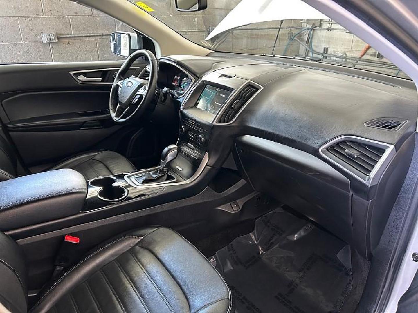 2018 GRAY Ford Edge (2FMPK3J93JB) with an 4-Cyl EcoBoost 2.0L engine, Auto 6-Spd SelShft transmission, located at 412 Auto Vista Drive, Palmdale, 93551, (661) 945-0620, 34.592636, -118.136681- Photo#28