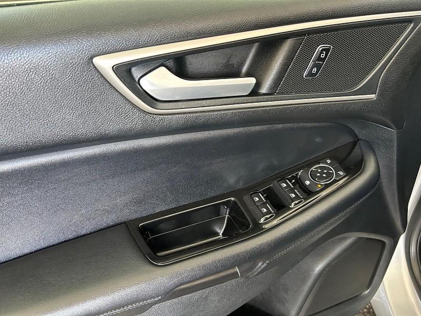 2018 GRAY Ford Edge (2FMPK3J93JB) with an 4-Cyl EcoBoost 2.0L engine, Auto 6-Spd SelShft transmission, located at 412 Auto Vista Drive, Palmdale, 93551, (661) 945-0620, 34.592636, -118.136681- Photo#29