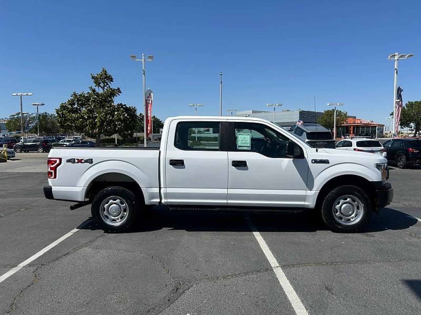 2018 WHITE Ford F-150 4WD (1FTEW1EP6JK) with an V6 EcoBoost TT 2.7L engine, Automatic transmission, located at 412 Auto Vista Drive, Palmdale, 93551, (661) 945-0620, 34.592636, -118.136681 - Photo#3