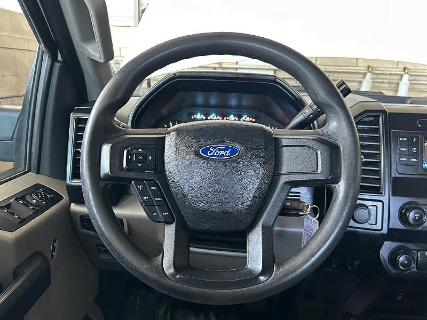2018 WHITE Ford F-150 4WD (1FTEW1EP6JK) with an V6 EcoBoost TT 2.7L engine, Automatic transmission, located at 412 Auto Vista Drive, Palmdale, 93551, (661) 945-0620, 34.592636, -118.136681 - Photo#20
