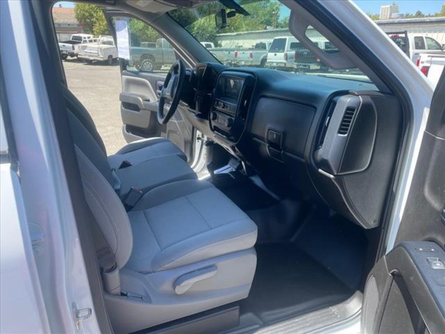 2018 Summit White GMC Sierra 1500 Base (1GTV2LEH9JZ) with an 4.3L EcoTec3 4.3L Flex Fuel V6 Direct Injection engine, 6-Speed Shiftable Automatic w/Overdrive transmission, located at 800 Riverside Ave, Roseville, CA, 95678, 916-773-4549 & Toll Free: 866-719-4393, 38.732265, -121.291039 - 4X4 DOUBLE CAB SERVICE RECORDS ONE OWNER CLEAN CARFAX - Photo#14