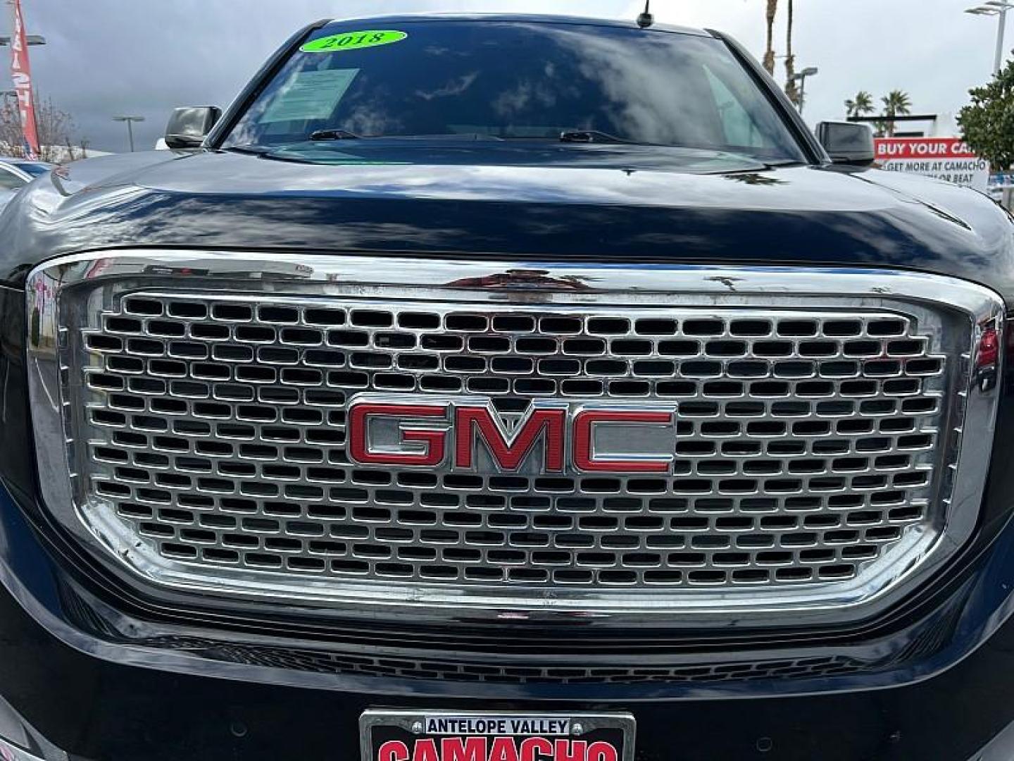2018 BLACK GMC Yukon (1GKS1CKJ1JR) with an V8 EcoTec3 6.2 Liter engine, Automatic 10-Spd w/Overdrive transmission, located at 412 Auto Vista Drive, Palmdale, 93551, (661) 945-0620, 34.592636, -118.136681 - Photo#9