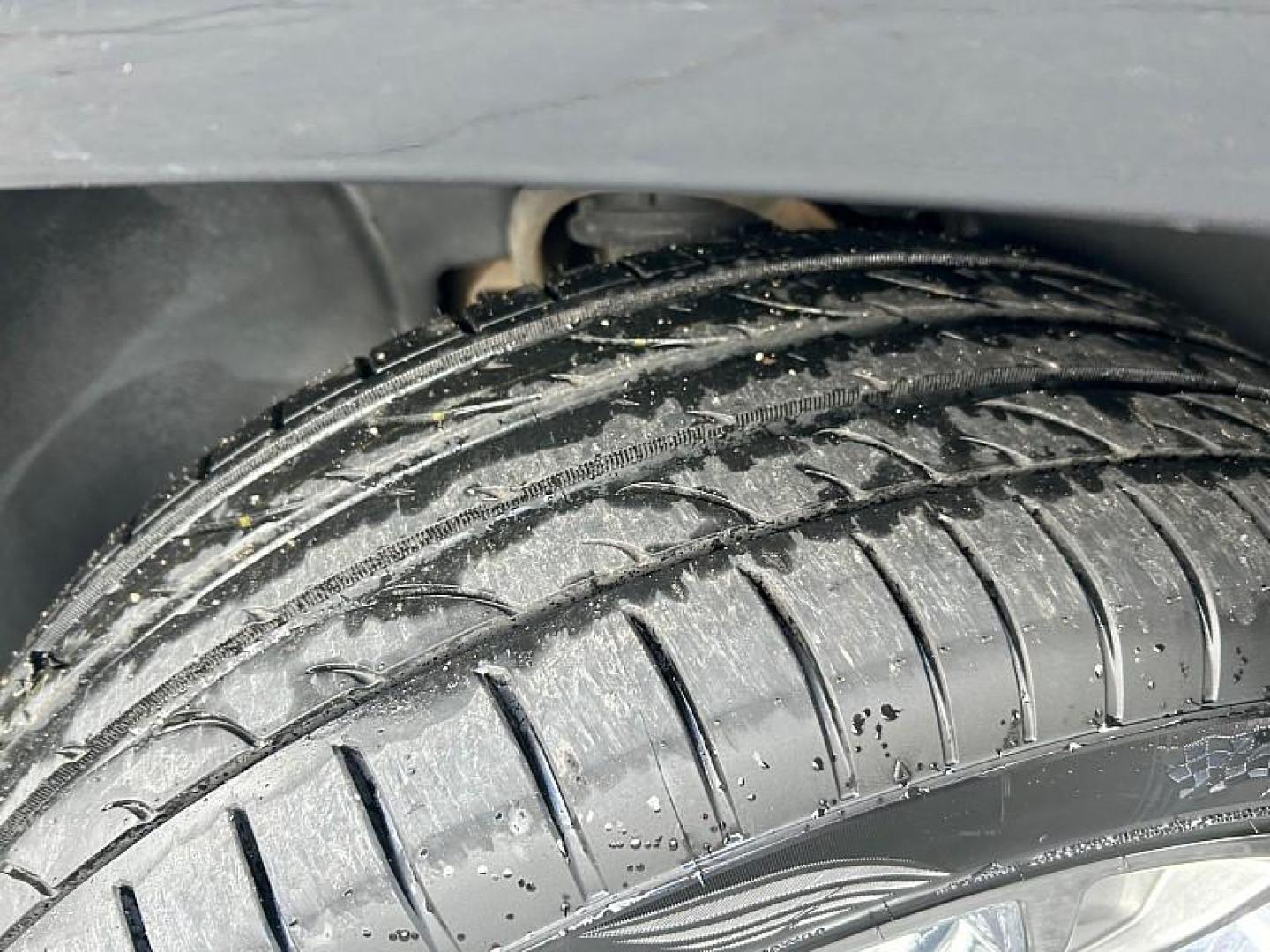 2018 BLACK GMC Yukon (1GKS1CKJ1JR) with an V8 EcoTec3 6.2 Liter engine, Automatic 10-Spd w/Overdrive transmission, located at 412 Auto Vista Drive, Palmdale, 93551, (661) 945-0620, 34.592636, -118.136681 - Photo#14