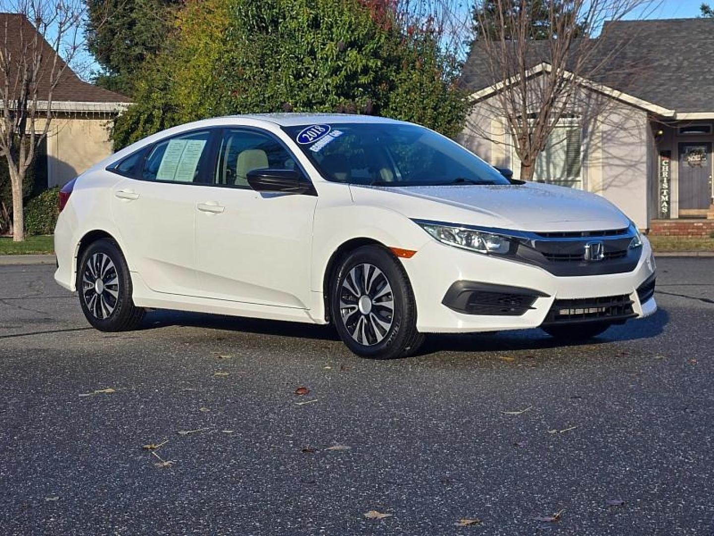 2018 WHITE Honda Civic Sedan (19XFC2F52JE) with an 4-Cyl i-VTEC 2.0 Liter engine, Automatic transmission, located at 246 E Walker St., Orland, 95963, (530) 865-5800, 39.747589, -122.178398 - Photo#1