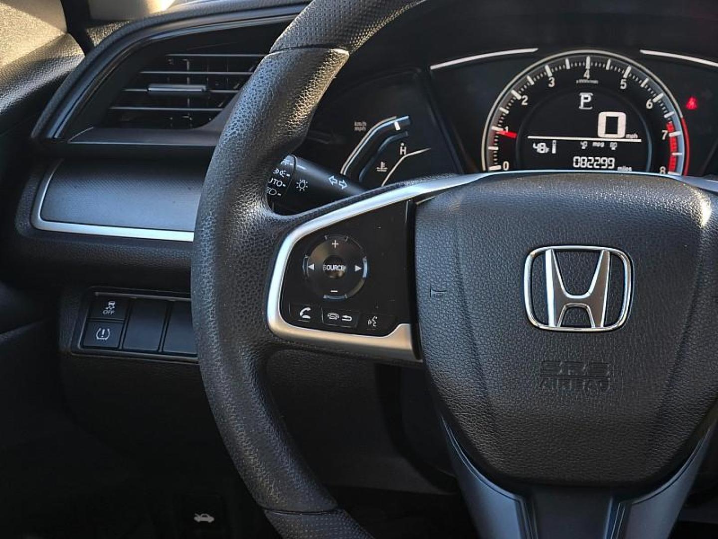 2018 WHITE Honda Civic Sedan (19XFC2F52JE) with an 4-Cyl i-VTEC 2.0 Liter engine, Automatic transmission, located at 246 E Walker St., Orland, 95963, (530) 865-5800, 39.747589, -122.178398 - Photo#21