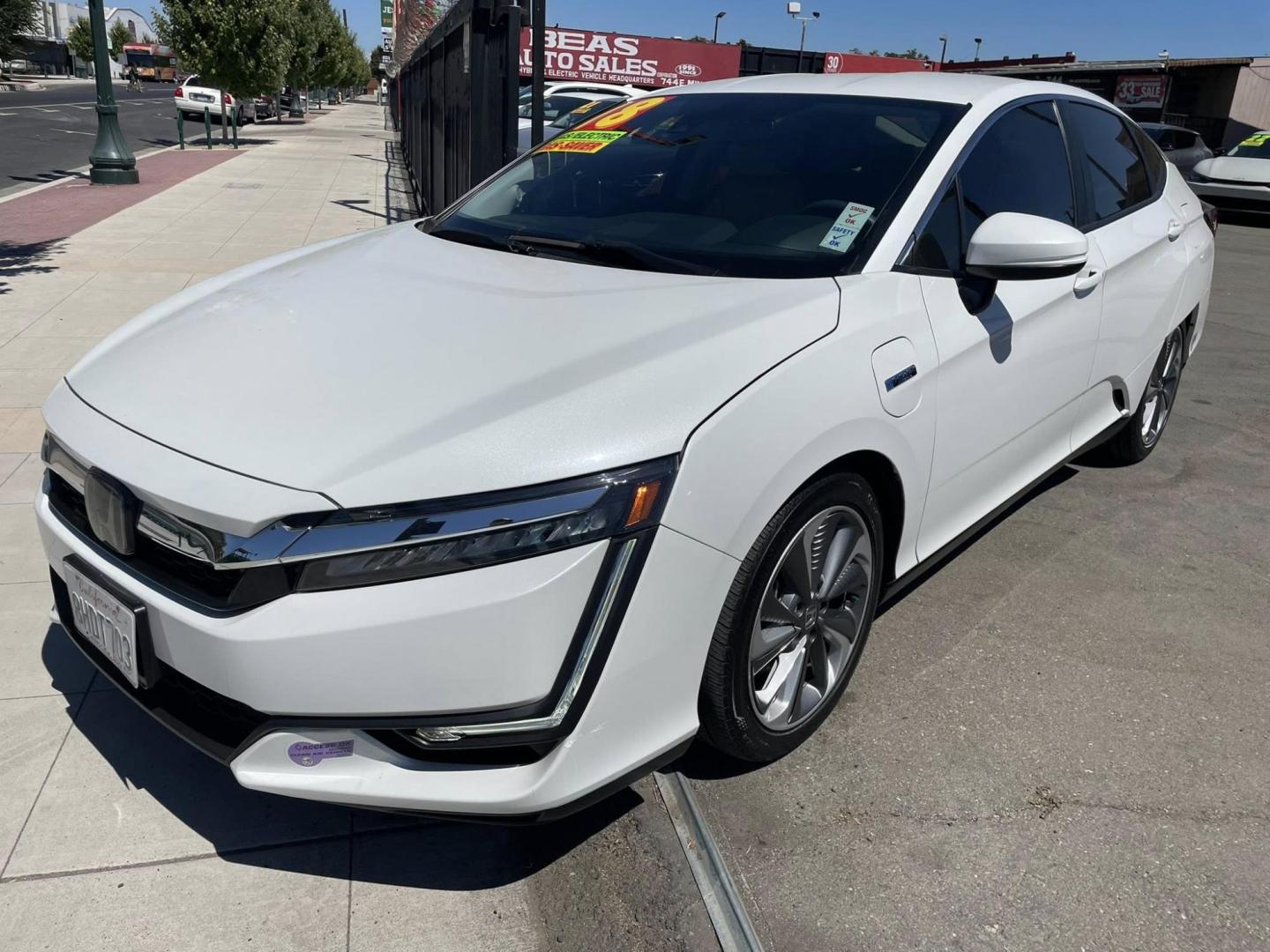 2018 Honda Clarity Plug-In Hybrid (JHMZC5F15JC) with an 1.5L L4 DOHC 16V HYBRID engine, CVT transmission, located at 744 E Miner Ave, Stockton, CA, 95202, (209) 944-5770, 37.956863, -121.282082 - PLUS TAXES AND FEES NO CHARGER AVAILABLE - Photo#2
