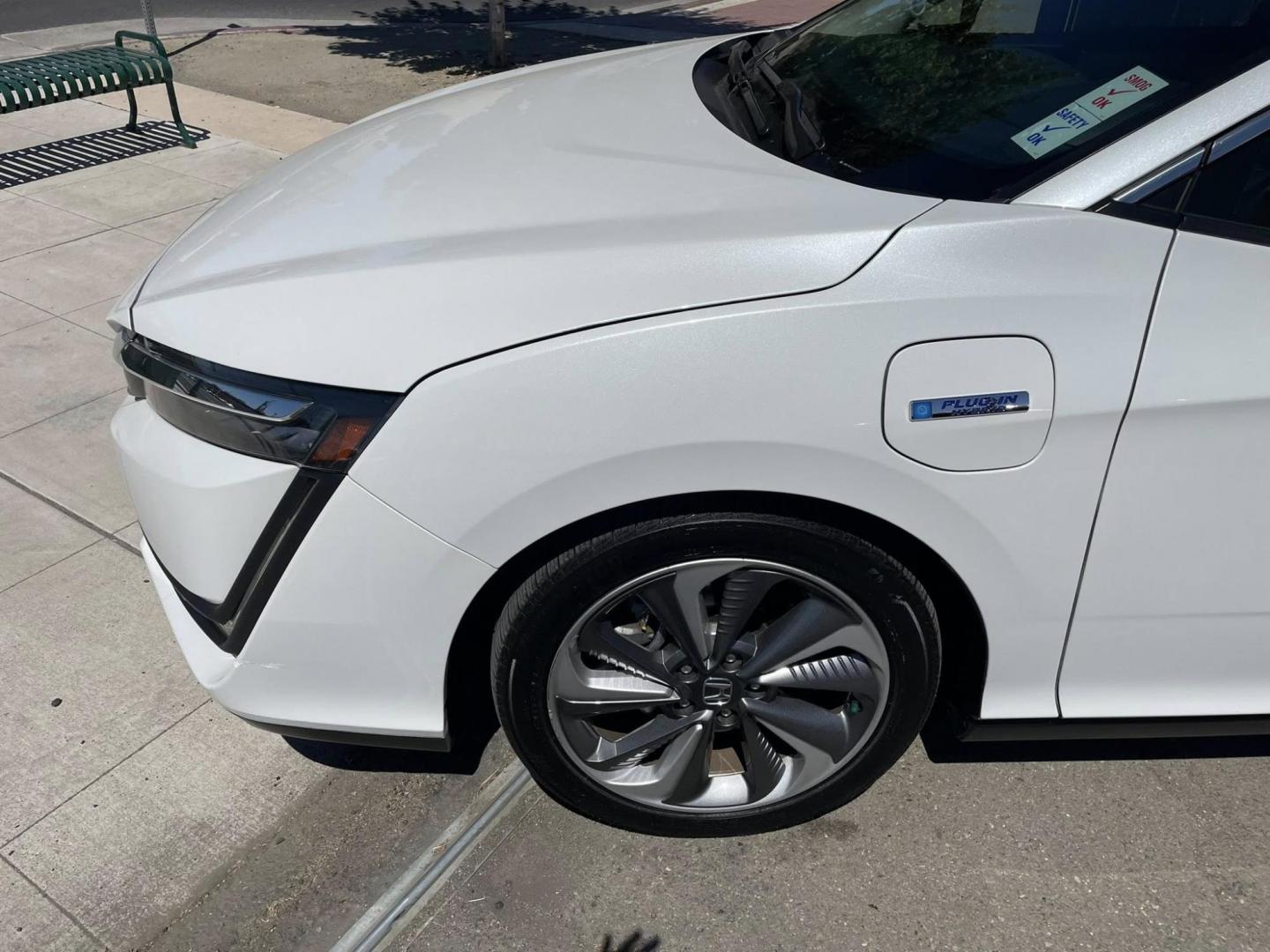 2018 Honda Clarity Plug-In Hybrid (JHMZC5F15JC) with an 1.5L L4 DOHC 16V HYBRID engine, CVT transmission, located at 744 E Miner Ave, Stockton, CA, 95202, (209) 944-5770, 37.956863, -121.282082 - PLUS TAXES AND FEES NO CHARGER AVAILABLE - Photo#3
