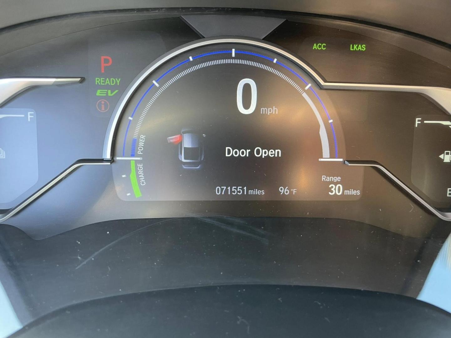 2018 Honda Clarity Plug-In Hybrid (JHMZC5F17JC) with an 1.5L L4 DOHC 16V HYBRID engine, CVT transmission, located at 744 E Miner Ave, Stockton, CA, 95202, (209) 944-5770, 37.956863, -121.282082 - PLUS TAXES AND FEES NO CHARGER AVAIALBLE - Photo#11