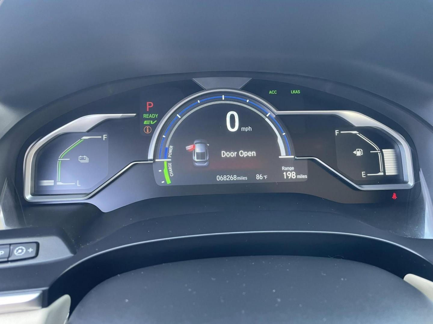 2018 Honda Clarity Plug-In Hybrid (JHMZC5F13JC) with an 1.5L L4 DOHC 16V HYBRID engine, CVT transmission, located at 744 E Miner Ave, Stockton, CA, 95202, (209) 944-5770, 37.956863, -121.282082 - PLUS TAXES AND FEES NO CHARGER AVAILABLE - Photo#10