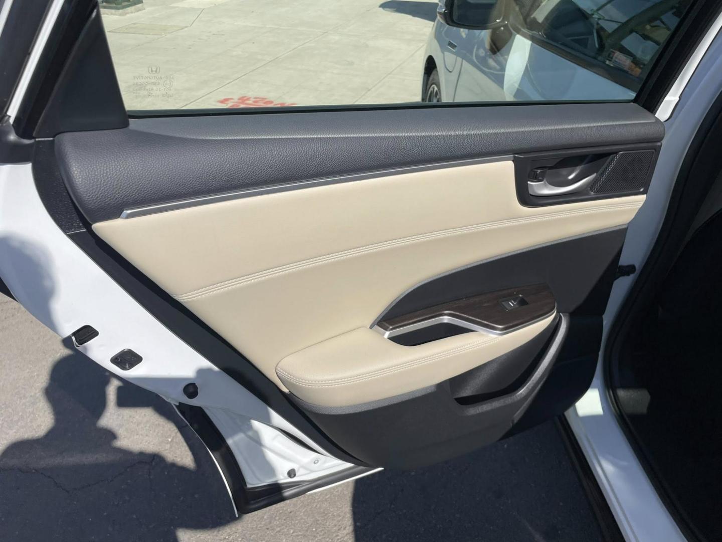 2018 Honda Clarity Plug-In Hybrid (JHMZC5F13JC) with an 1.5L L4 DOHC 16V HYBRID engine, CVT transmission, located at 744 E Miner Ave, Stockton, CA, 95202, (209) 944-5770, 37.956863, -121.282082 - PLUS TAXES AND FEES NO CHARGER AVAILABLE - Photo#8