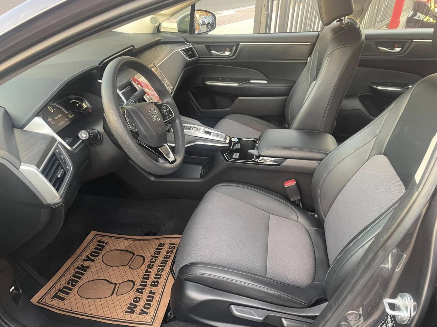 2018 Honda Clarity Plug-In Hybrid (JHMZC5F17JC) with an 1.5L L4 DOHC 16V HYBRID engine, CVT transmission, located at 744 E Miner Ave, Stockton, CA, 95202, (209) 944-5770, 37.956863, -121.282082 - PLUS TAXES AND FEES NO CHARGER AVAILABLE - Photo#7