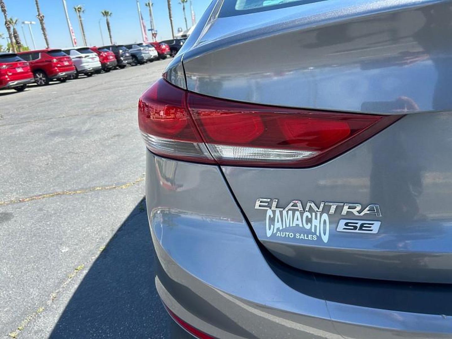 2018 GRAY Hyundai Elantra (5NPD74LF9JH) with an 4-Cyl 2.0 Liter engine, Auto 6-Spd Shiftronic transmission, located at 412 Auto Vista Drive, Palmdale, 93551, (661) 945-0620, 34.592636, -118.136681 - Photo#12