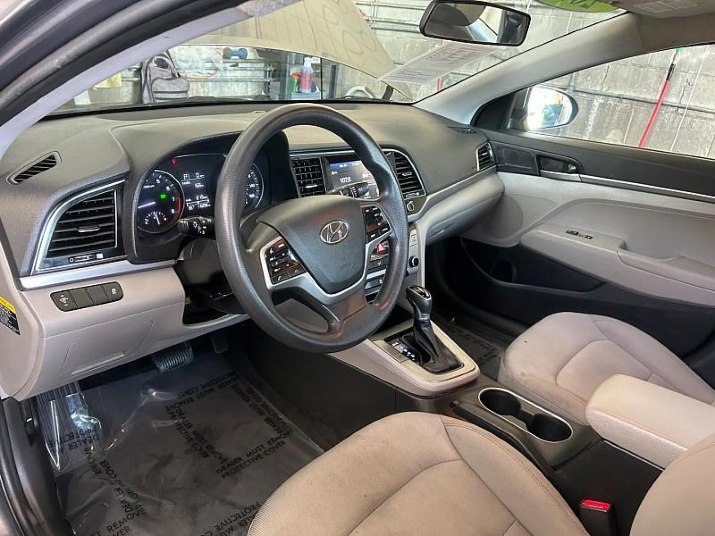 2018 GRAY Hyundai Elantra (5NPD74LF9JH) with an 4-Cyl 2.0 Liter engine, Auto 6-Spd Shiftronic transmission, located at 412 Auto Vista Drive, Palmdale, 93551, (661) 945-0620, 34.592636, -118.136681 - Photo#18