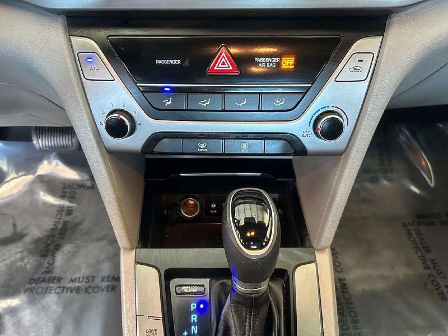 2018 GRAY Hyundai Elantra (5NPD74LF9JH) with an 4-Cyl 2.0 Liter engine, Auto 6-Spd Shiftronic transmission, located at 412 Auto Vista Drive, Palmdale, 93551, (661) 945-0620, 34.592636, -118.136681 - Photo#20
