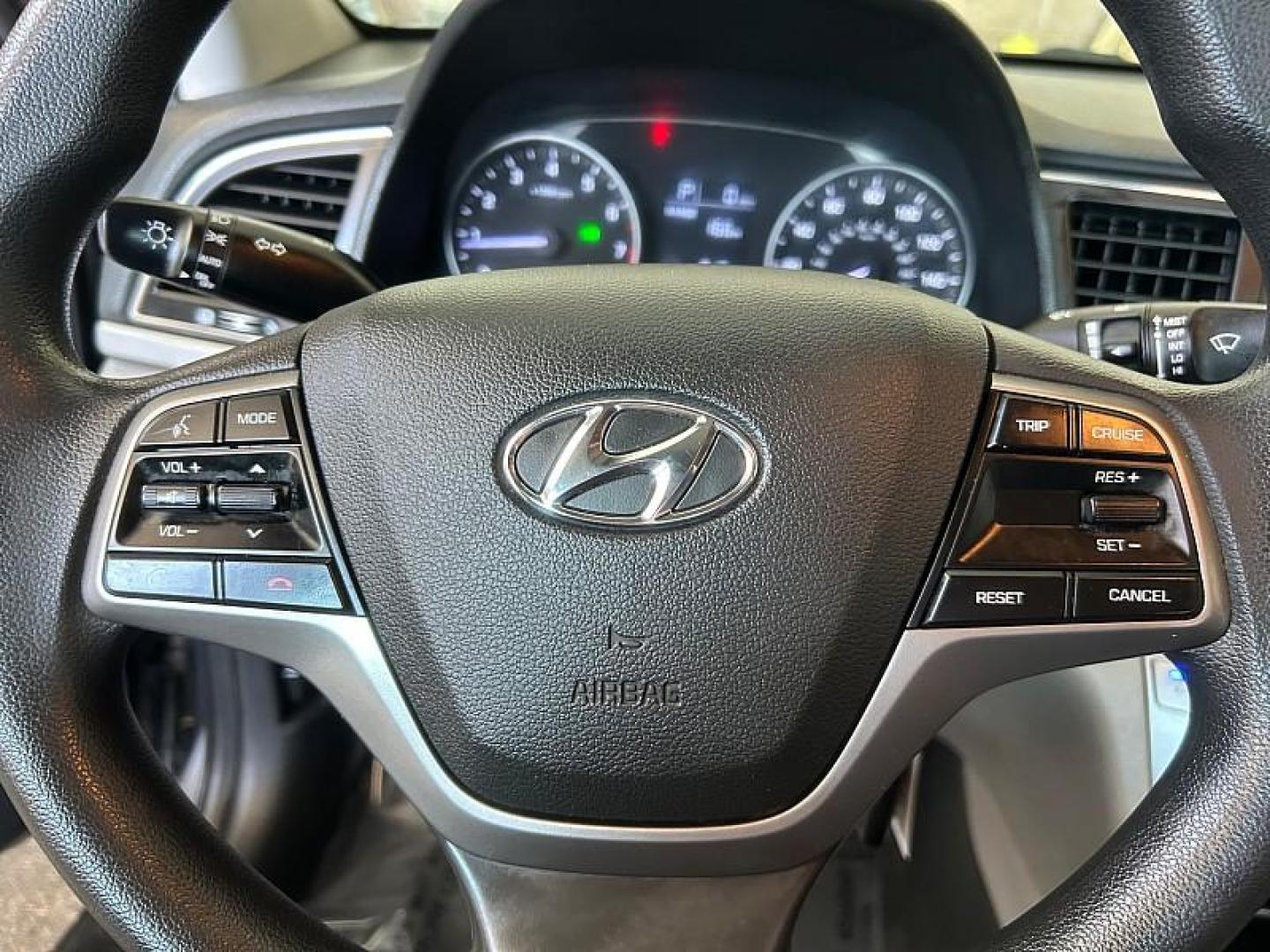 2018 GRAY Hyundai Elantra (5NPD74LF9JH) with an 4-Cyl 2.0 Liter engine, Auto 6-Spd Shiftronic transmission, located at 412 Auto Vista Drive, Palmdale, 93551, (661) 945-0620, 34.592636, -118.136681 - Photo#23