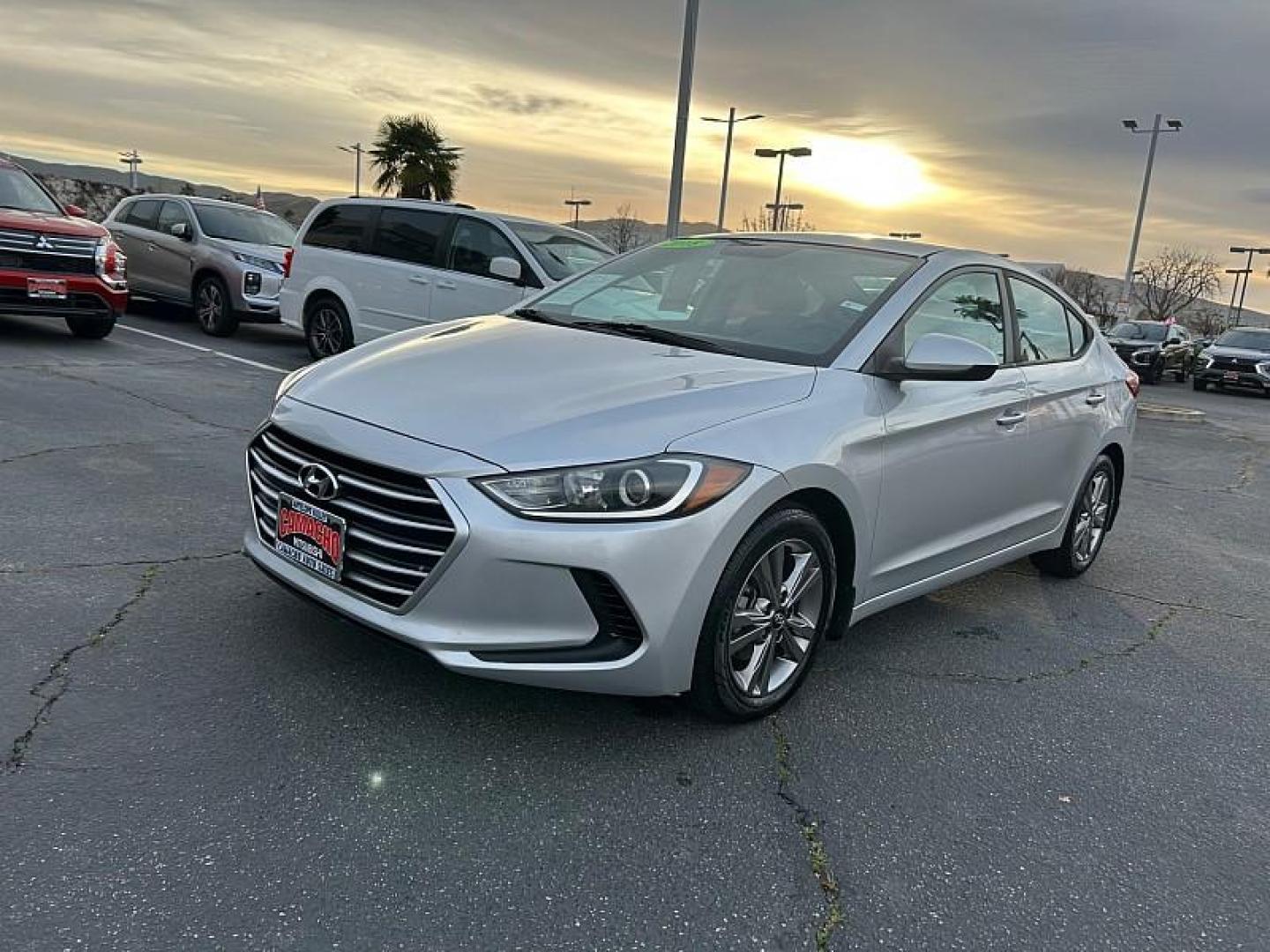 2018 SILVER Hyundai Elantra (KMHD84LF6JU) with an 4-Cyl 2.0 Liter engine, Auto 6-Spd Shiftronic transmission, located at 412 Auto Vista Drive, Palmdale, 93551, (661) 945-0620, 34.592636, -118.136681 - Photo#2