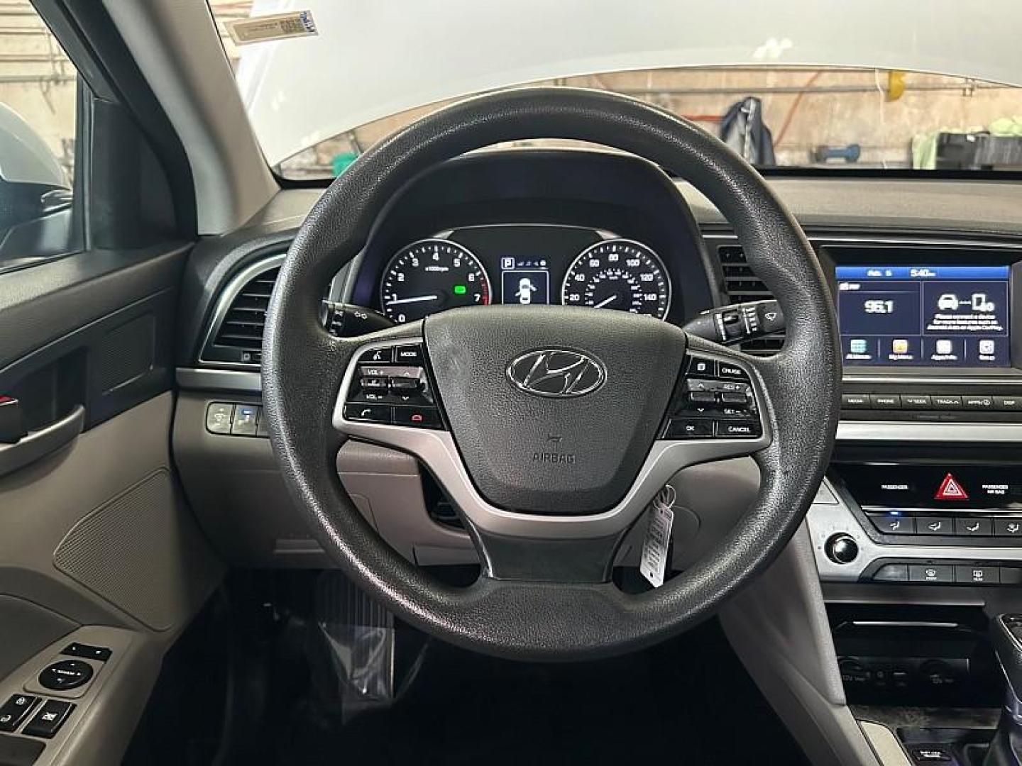 2018 SILVER Hyundai Elantra (KMHD84LF6JU) with an 4-Cyl 2.0 Liter engine, Auto 6-Spd Shiftronic transmission, located at 412 Auto Vista Drive, Palmdale, 93551, (661) 945-0620, 34.592636, -118.136681 - Photo#19