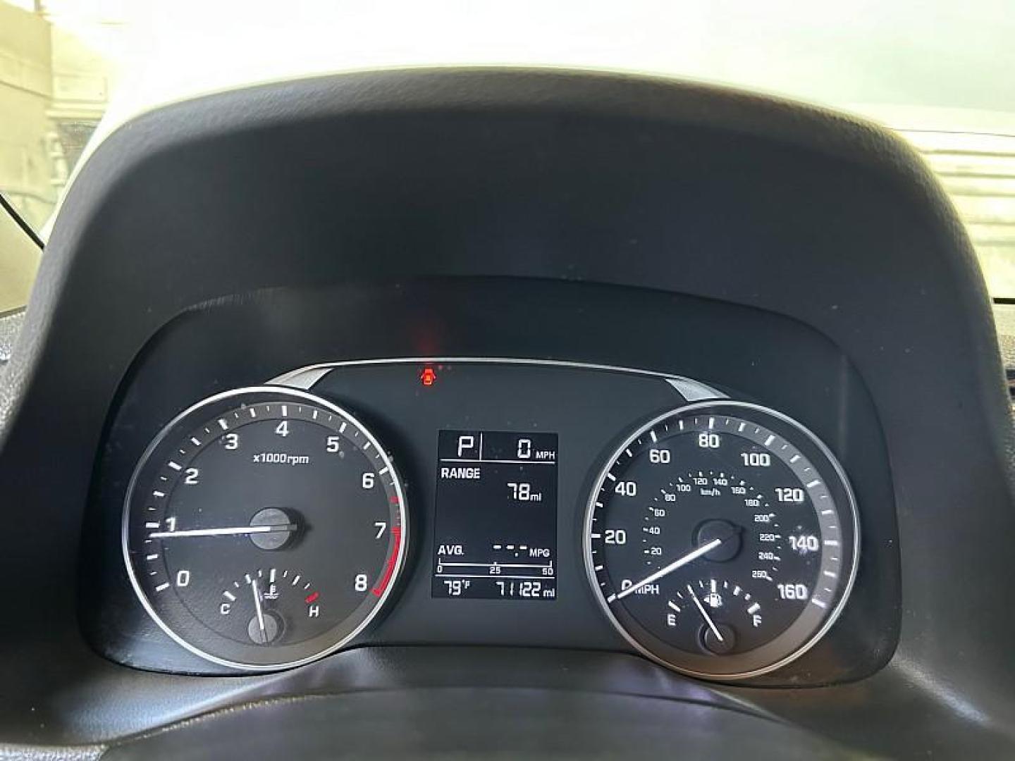 2018 SILVER HYUNDAI ELANTRA (KMHD74LF8JU) , located at 412 Auto Vista Drive, Palmdale, 93551, (661) 945-0620, 34.592636, -118.136681 - Photo#12
