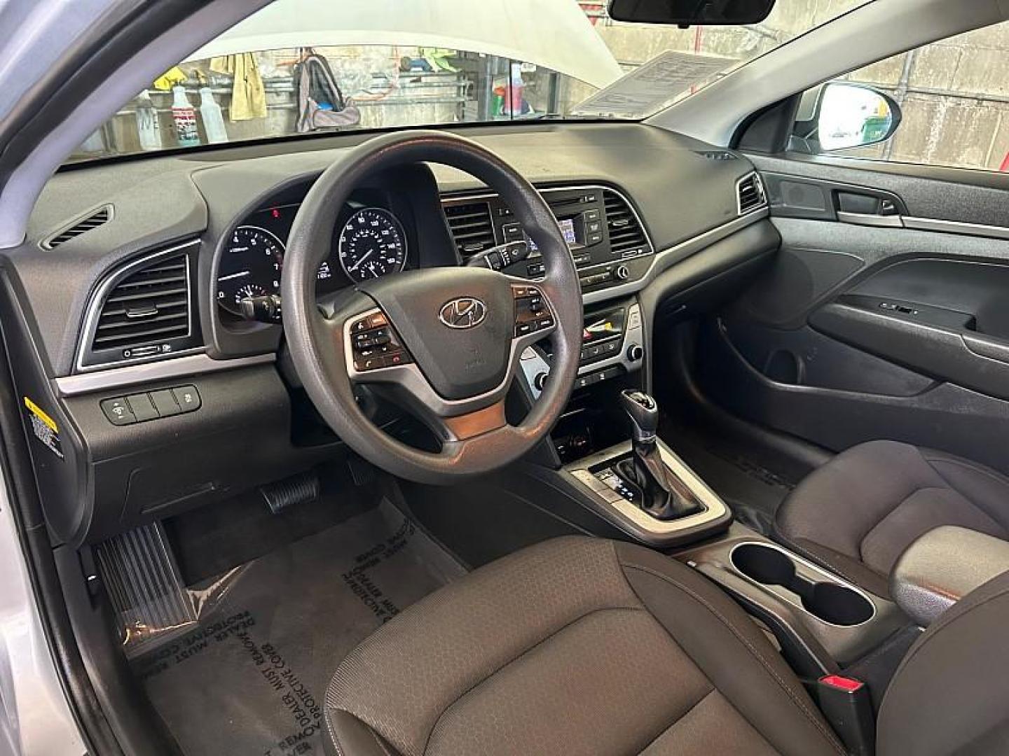 2018 SILVER HYUNDAI ELANTRA (KMHD74LF8JU) , located at 412 Auto Vista Drive, Palmdale, 93551, (661) 945-0620, 34.592636, -118.136681 - Photo#14