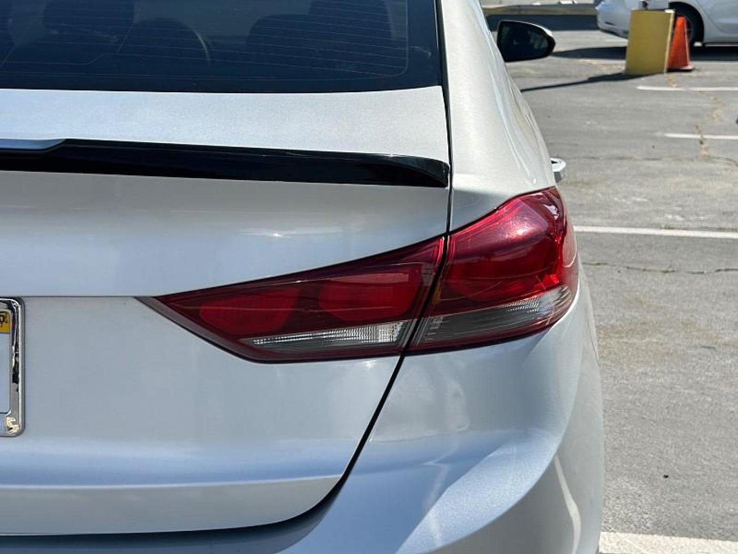 2018 SILVER HYUNDAI ELANTRA (KMHD74LF8JU) , located at 412 Auto Vista Drive, Palmdale, 93551, (661) 945-0620, 34.592636, -118.136681 - Photo#19