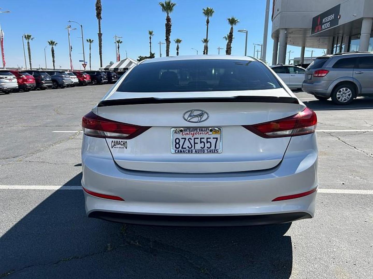 2018 SILVER HYUNDAI ELANTRA (KMHD74LF8JU) , located at 412 Auto Vista Drive, Palmdale, 93551, (661) 945-0620, 34.592636, -118.136681 - Photo#24