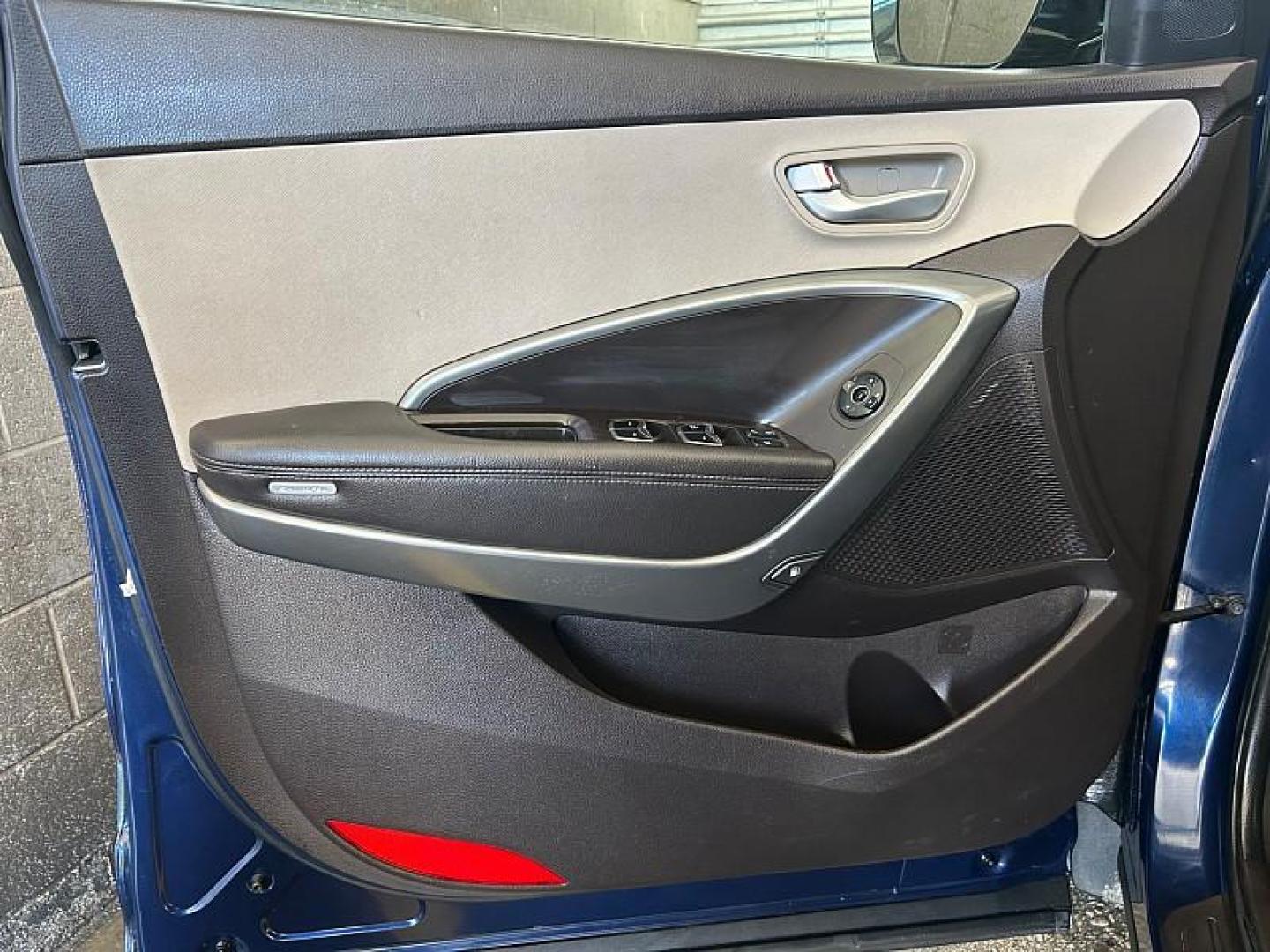 2018 BLUE Hyundai Santa Fe Sport (5XYZTDLB1JG) with an 4-Cyl GDI 2.4 Liter engine, Automatic 6-Spd w/Shiftronic transmission, located at 412 Auto Vista Drive, Palmdale, 93551, (661) 945-0620, 34.592636, -118.136681 - Photo#9