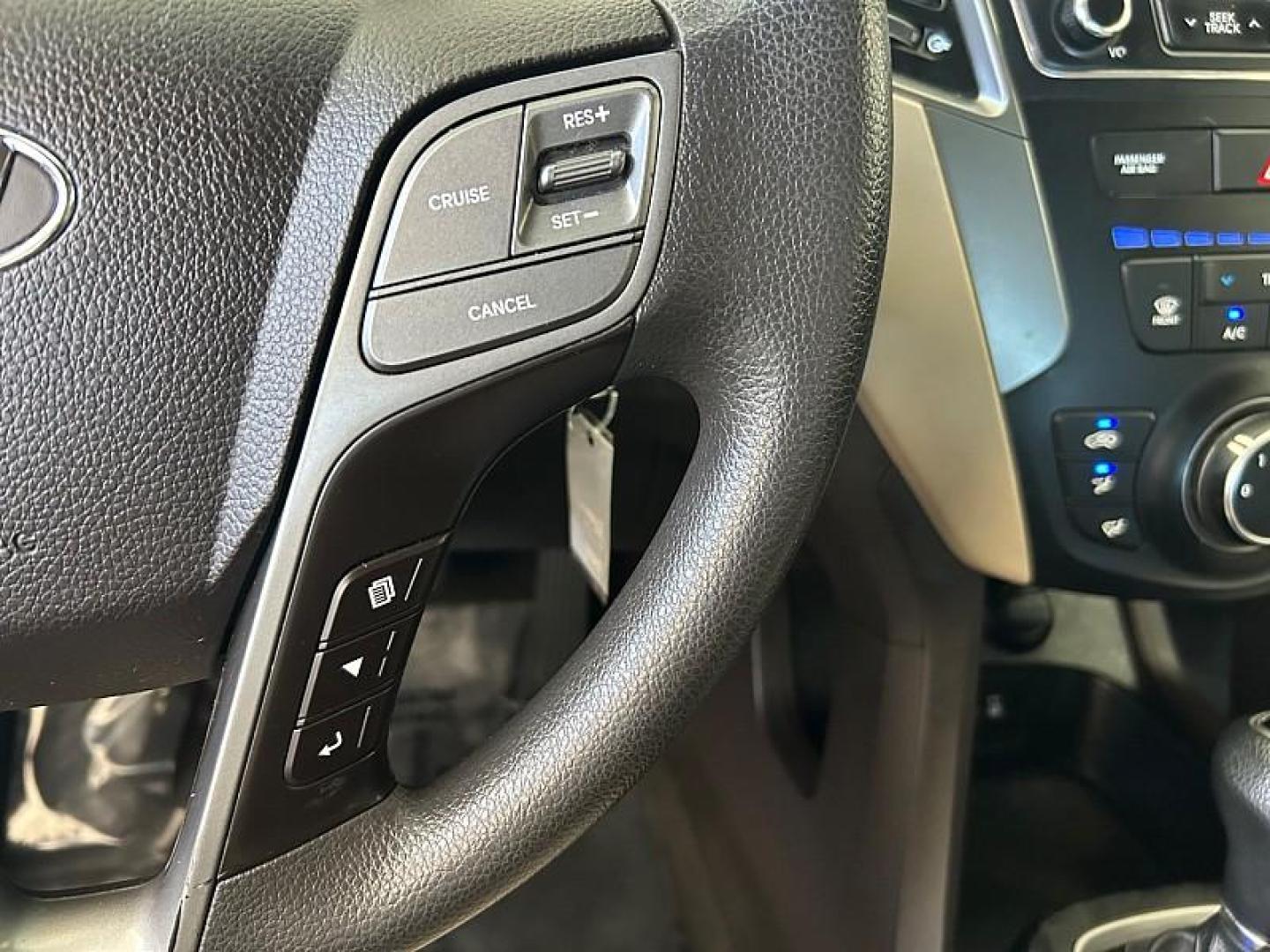 2018 BLUE Hyundai Santa Fe Sport (5XYZTDLB1JG) with an 4-Cyl GDI 2.4 Liter engine, Automatic 6-Spd w/Shiftronic transmission, located at 412 Auto Vista Drive, Palmdale, 93551, (661) 945-0620, 34.592636, -118.136681 - Photo#17