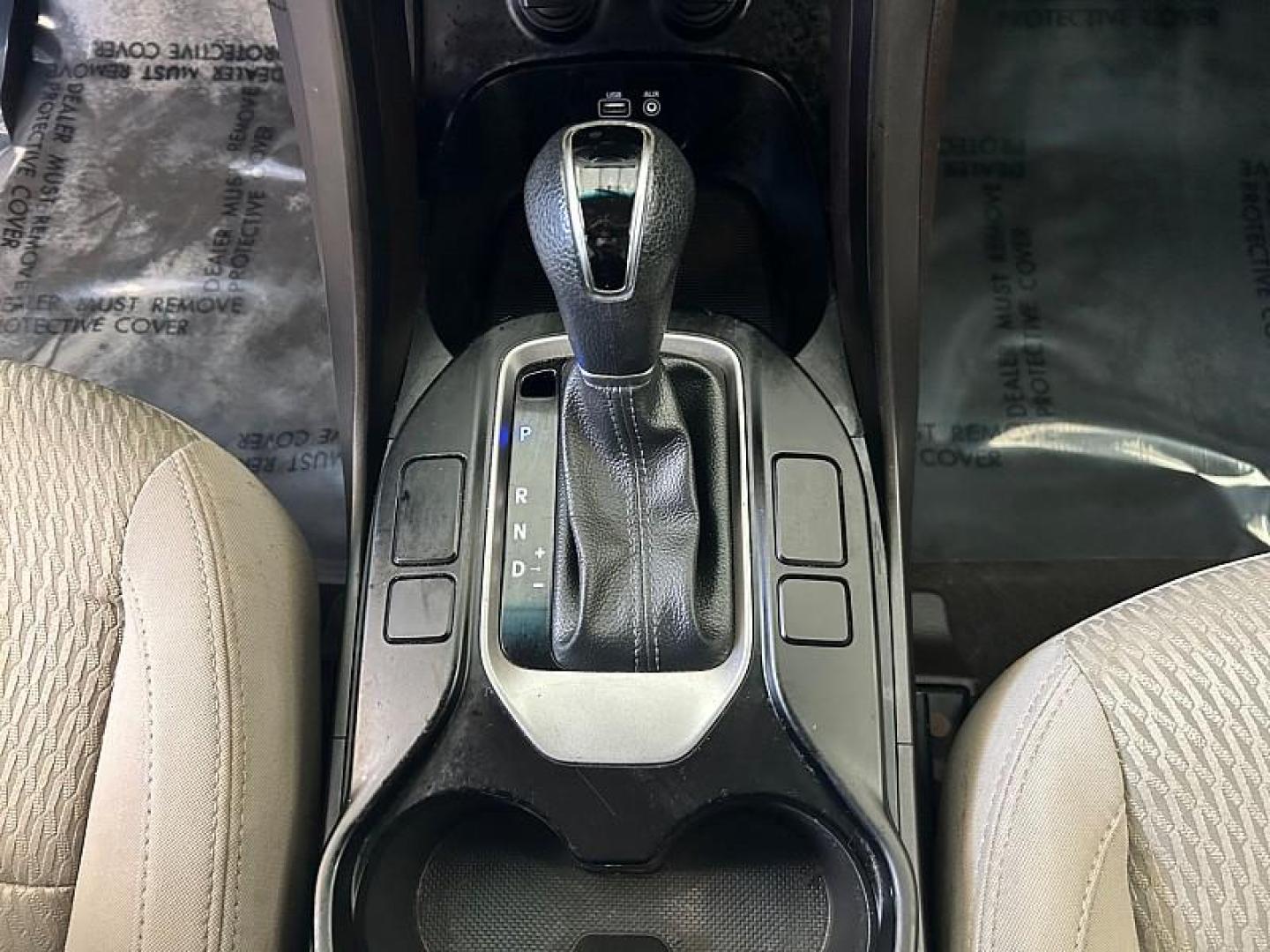 2018 BLUE Hyundai Santa Fe Sport (5XYZTDLB1JG) with an 4-Cyl GDI 2.4 Liter engine, Automatic 6-Spd w/Shiftronic transmission, located at 412 Auto Vista Drive, Palmdale, 93551, (661) 945-0620, 34.592636, -118.136681 - Photo#18