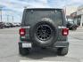 2018 GRAY Jeep Wrangler Unlimited (1C4HJXDG0JW) with an V6 3.6 Liter engine, Automatic transmission, located at 412 Auto Vista Drive, Palmdale, 93551, (661) 945-0620, 34.592636, -118.136681 - Photo#5