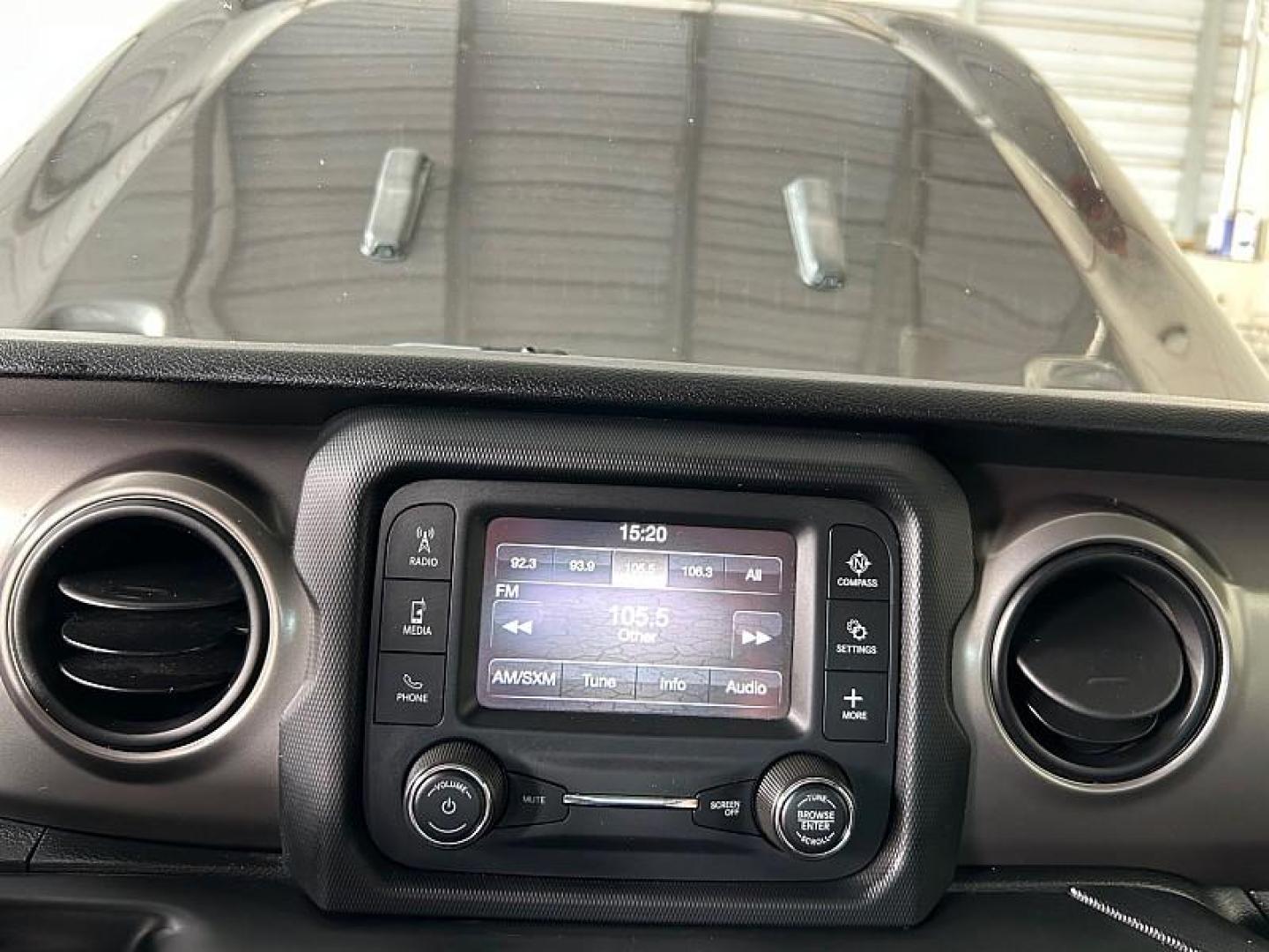 2018 GRAY Jeep Wrangler Unlimited (1C4HJXDG0JW) with an V6 3.6 Liter engine, Automatic transmission, located at 412 Auto Vista Drive, Palmdale, 93551, (661) 945-0620, 34.592636, -118.136681 - Photo#12