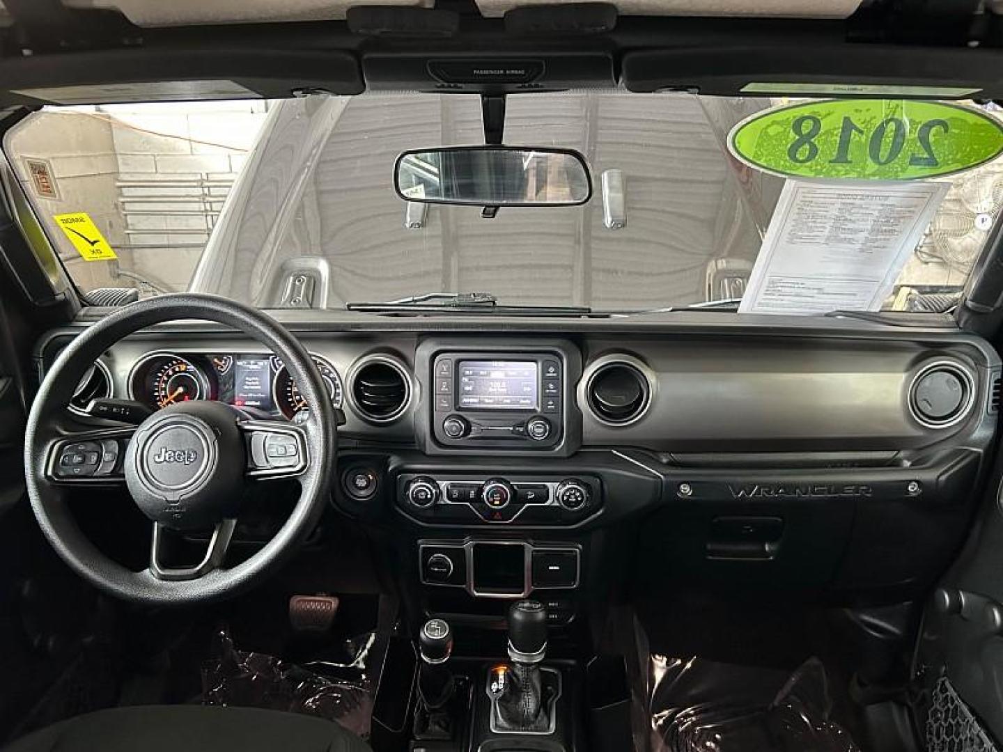 2018 GRAY Jeep Wrangler Unlimited (1C4HJXDG0JW) with an V6 3.6 Liter engine, Automatic transmission, located at 412 Auto Vista Drive, Palmdale, 93551, (661) 945-0620, 34.592636, -118.136681 - Photo#14