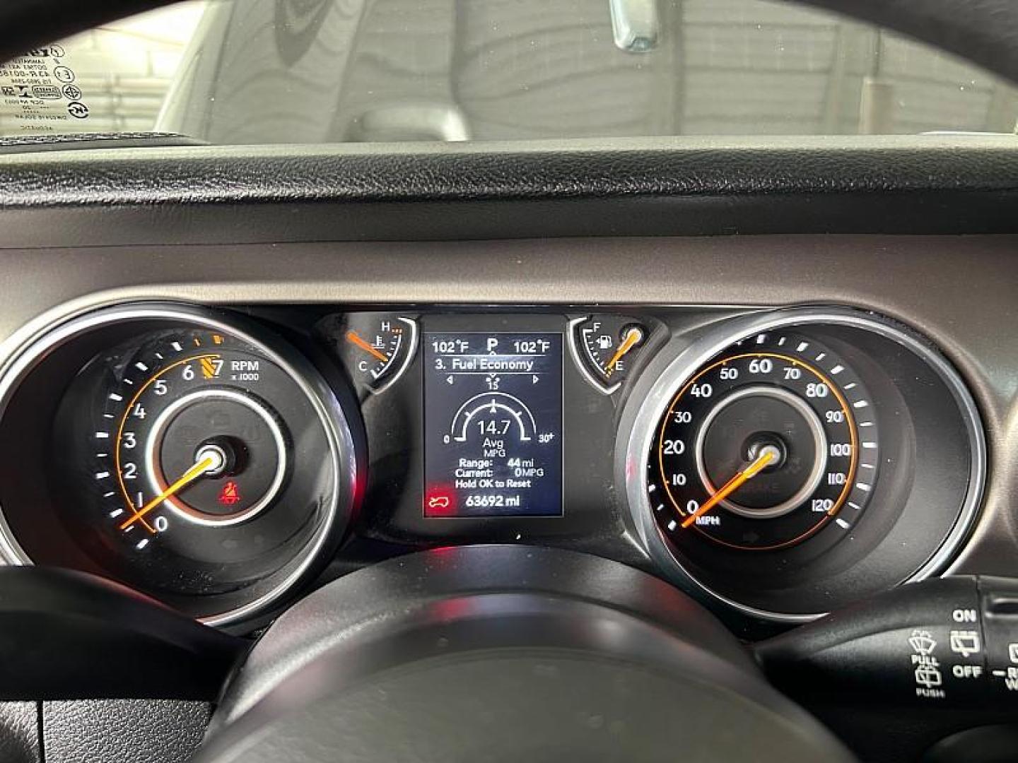 2018 GRAY Jeep Wrangler Unlimited (1C4HJXDG0JW) with an V6 3.6 Liter engine, Automatic transmission, located at 412 Auto Vista Drive, Palmdale, 93551, (661) 945-0620, 34.592636, -118.136681 - Photo#17