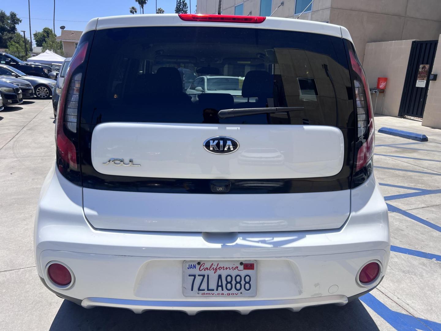 2018 White /Black Kia Soul + (KNDJP3A50J7) with an 2.0L L4 DOHC 16V engine, 6A transmission, located at 30 S. Berkeley Avenue, Pasadena, CA, 91107, (626) 248-7567, 34.145447, -118.109398 - 2018 Kia Soul for Sale – Buy Here Pay Here – $500 Down – No Credit Needed – Pasadena BHPH Dealer Looking for a fun, reliable, and fuel-efficient vehicle that won’t break the bank? Check out this 2018 Kia Soul now available at Crown City Motors in Pasadena with Buy Here Pay Here financin - Photo#3