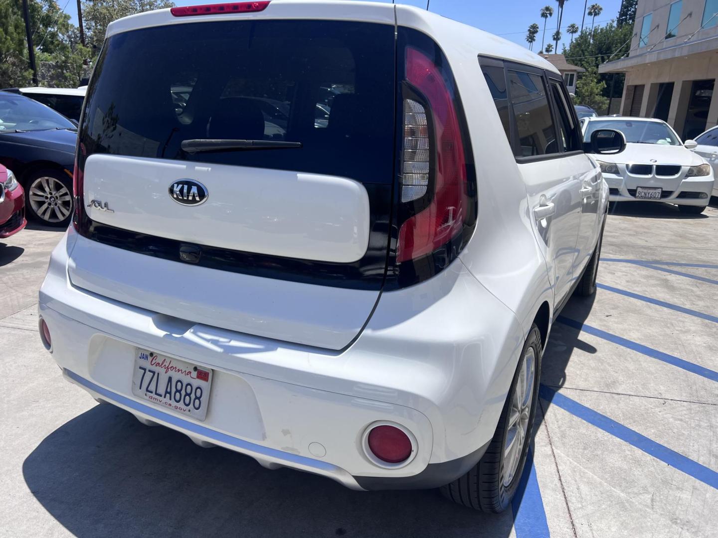2018 White /Black Kia Soul + (KNDJP3A50J7) with an 2.0L L4 DOHC 16V engine, 6A transmission, located at 30 S. Berkeley Avenue, Pasadena, CA, 91107, (626) 248-7567, 34.145447, -118.109398 - 2018 Kia Soul for Sale – Buy Here Pay Here – $500 Down – No Credit Needed – Pasadena BHPH Dealer Looking for a fun, reliable, and fuel-efficient vehicle that won’t break the bank? Check out this 2018 Kia Soul now available at Crown City Motors in Pasadena with Buy Here Pay Here financin - Photo#4
