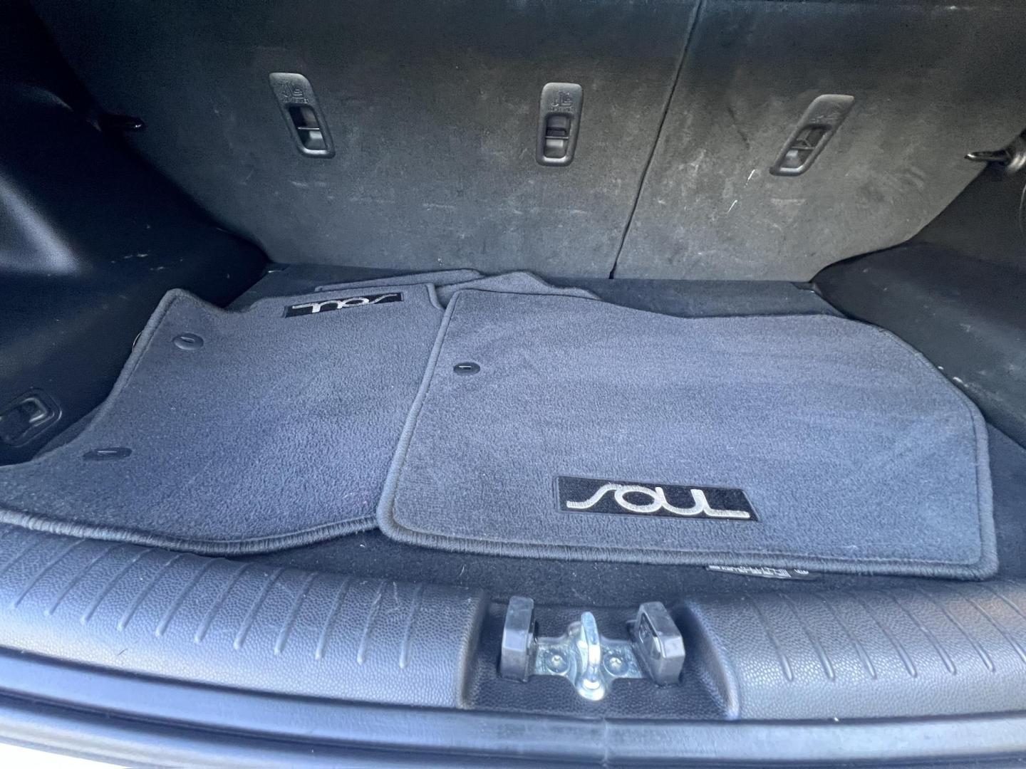 2018 White /Black Kia Soul + (KNDJP3A50J7) with an 2.0L L4 DOHC 16V engine, 6A transmission, located at 30 S. Berkeley Avenue, Pasadena, CA, 91107, (626) 248-7567, 34.145447, -118.109398 - 2018 Kia Soul for Sale – Buy Here Pay Here – $500 Down – No Credit Needed – Pasadena BHPH Dealer Looking for a fun, reliable, and fuel-efficient vehicle that won’t break the bank? Check out this 2018 Kia Soul now available at Crown City Motors in Pasadena with Buy Here Pay Here financin - Photo#24