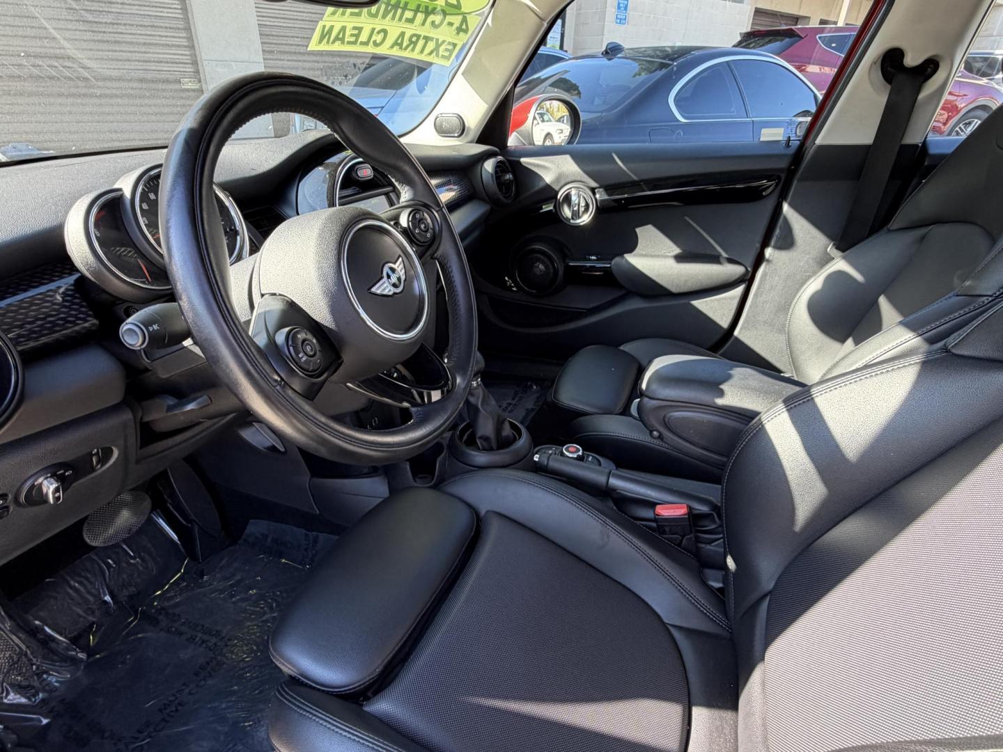 2018 Ruby Red /BLACK Mini Cooper S 3-Door (WMWXU3C57J2) with an 1.5L L3 engine, AUTOMATIC transmission, located at 30 S. Berkeley Avenue, Pasadena, CA, 91107, (626) 248-7567, 34.145447, -118.109398 - 237406 Crown City Motors is a used “Buy Here Pay Here” car dealer in Pasadena CA. “Buy Here Pay Here” financing, means that when you purchase your vehicle from our dealership, that you make the payments to the dealership as well. We do not need the banks approval to get you approved for a - Photo#9