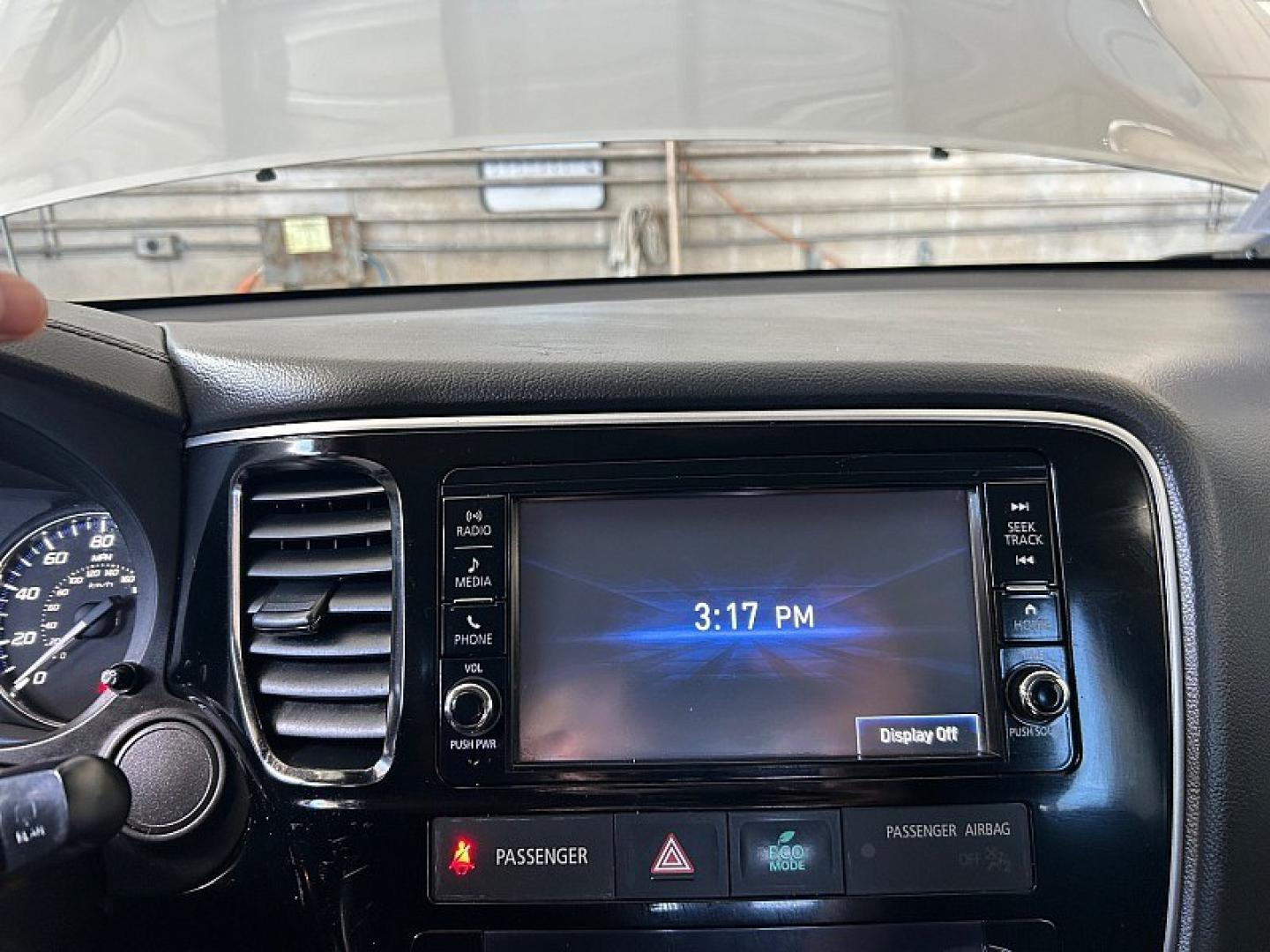 2018 Silver Mitsubishi Outlander (JA4AD2A38JJ) with an 4-Cyl 2.4 Liter engine, Automatic CVT transmission, located at 412 Auto Vista Drive, Palmdale, 93551, (661) 945-0620, 34.592636, -118.136681- Photo#20