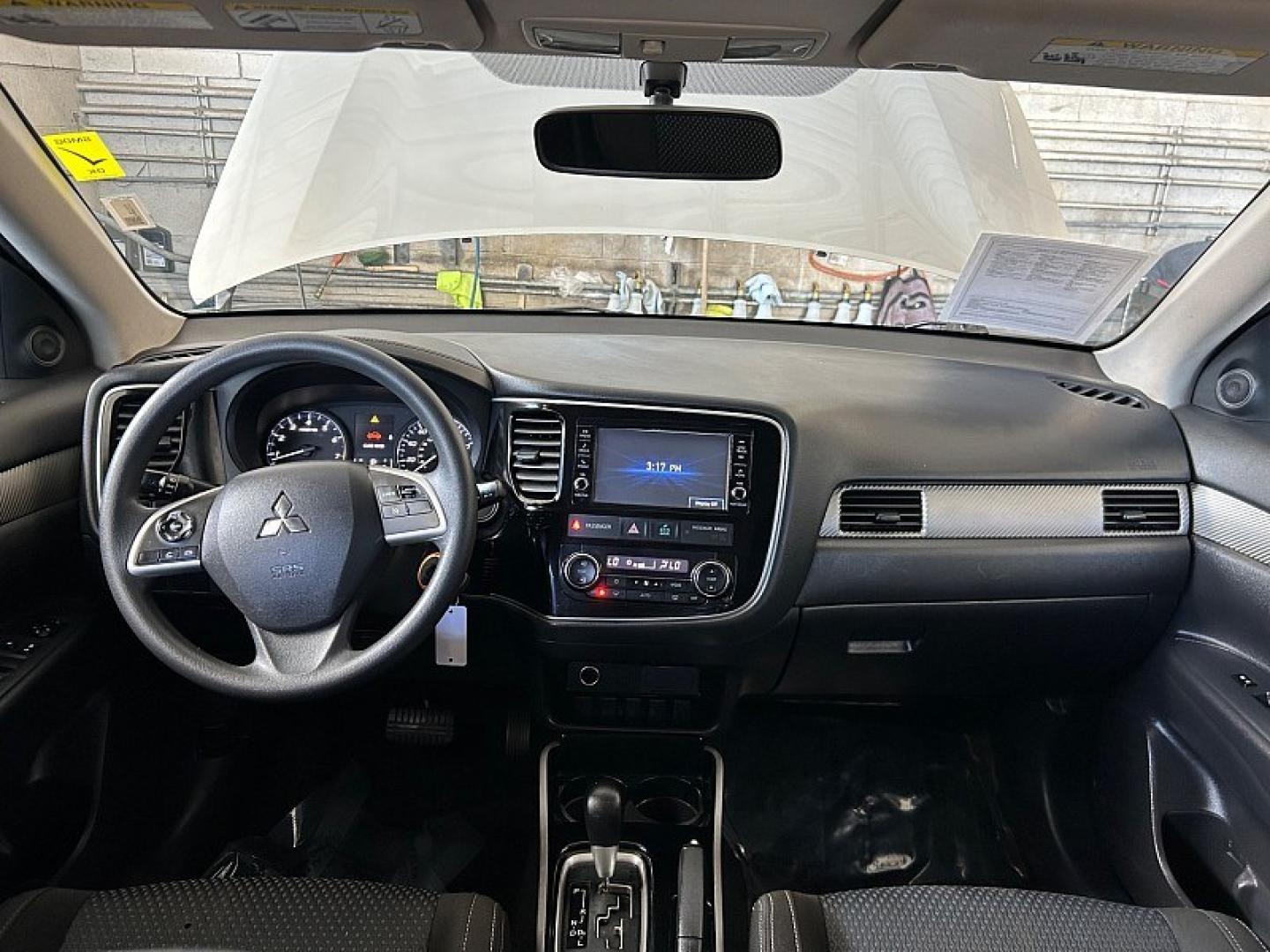 2018 Silver Mitsubishi Outlander (JA4AD2A38JJ) with an 4-Cyl 2.4 Liter engine, Automatic CVT transmission, located at 412 Auto Vista Drive, Palmdale, 93551, (661) 945-0620, 34.592636, -118.136681- Photo#22