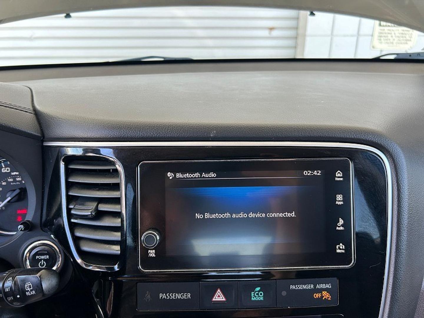2018 RUBY BLACK Mitsubishi Outlander Plug-In Hybrid (JA4J24A58JZ) with an 4-Cyl Hybrid 2.0 Liter engine, Single-Speed Fixed Gear transmission, located at 412 Auto Vista Drive, Palmdale, 93551, (661) 945-0620, 34.592636, -118.136681- Photo#20