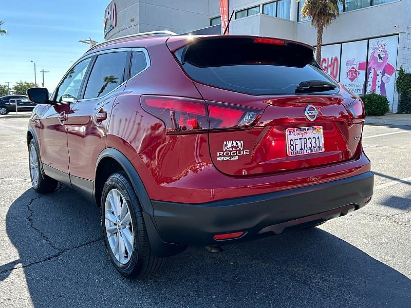 2018 RED Nissan Rogue Sport (JN1BJ1CP4JW) with an 4-Cyl 2.0 Liter engine, Auto CVT Xtronic transmission, located at 412 Auto Vista Drive, Palmdale, 93551, (661) 945-0620, 34.592636, -118.136681 - Photo#5