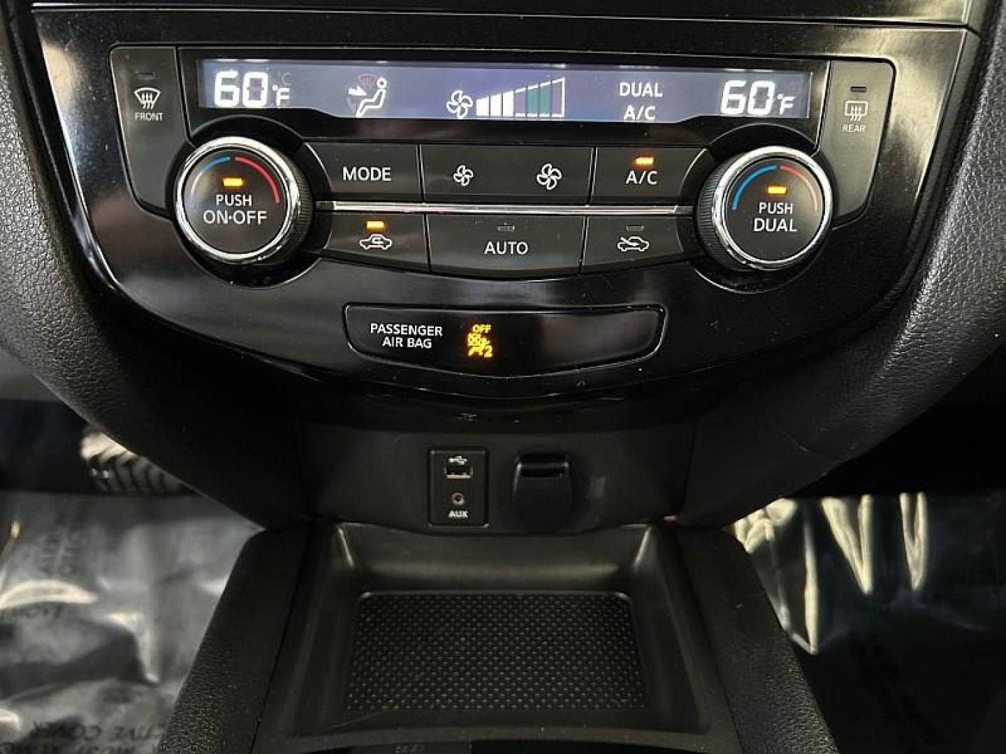 2018 RED Nissan Rogue Sport (JN1BJ1CP4JW) with an 4-Cyl 2.0 Liter engine, Auto CVT Xtronic transmission, located at 412 Auto Vista Drive, Palmdale, 93551, (661) 945-0620, 34.592636, -118.136681 - Photo#20