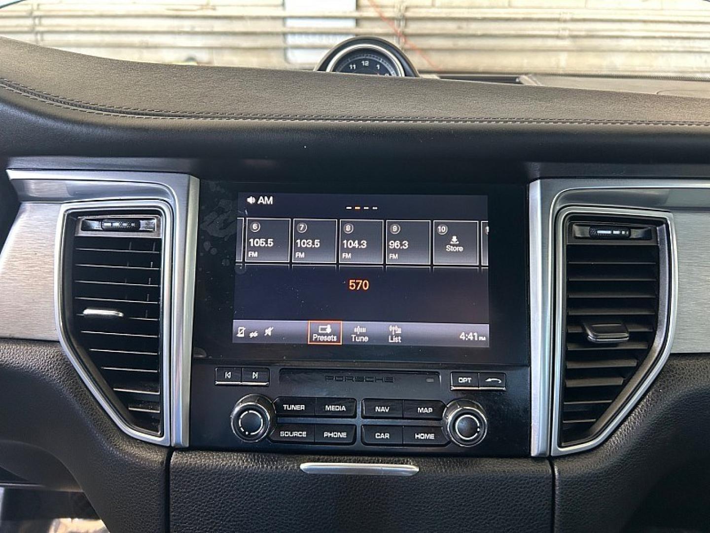 2018 SILVER Porsche Macan (WP1AG2A59JL) with an V6 Twin Turbo 3.0 Liter engine, Auto 7-Spd PDK Dbl-Cltch transmission, located at 412 Auto Vista Drive, Palmdale, 93551, (661) 945-0620, 34.592636, -118.136681- Photo#21