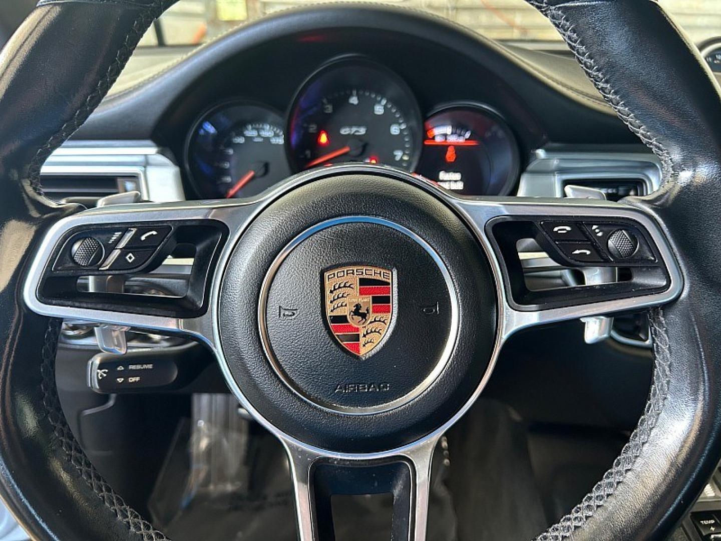 2018 SILVER Porsche Macan (WP1AG2A59JL) with an V6 Twin Turbo 3.0 Liter engine, Auto 7-Spd PDK Dbl-Cltch transmission, located at 412 Auto Vista Drive, Palmdale, 93551, (661) 945-0620, 34.592636, -118.136681- Photo#24