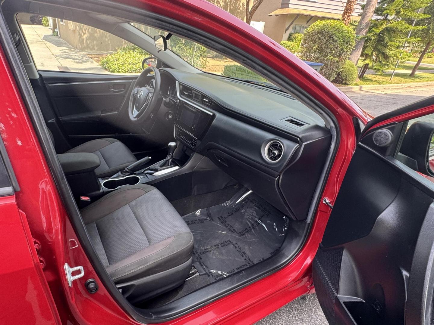 2018 Barcelona Red Metallic /Black Toyota Corolla XLE CVT (2T1BURHE4JC) with an 1.8L L4 DOHC 16V engine, CVT transmission, located at 30 S. Berkeley Avenue, Pasadena, CA, 91107, (626) 248-7567, 34.145447, -118.109398 - Affordable 2018 Toyota Corolla LE – Buy Here Pay Here in Pasadena – Bad Credit OK! Looking for a reliable and fuel-efficient car that won’t break the bank? Check out this 2018 Toyota Corolla LE in stunning Barcelona Red Metallic, now available at Crown City Motors in Pasadena, CA. This Coro - Photo#21