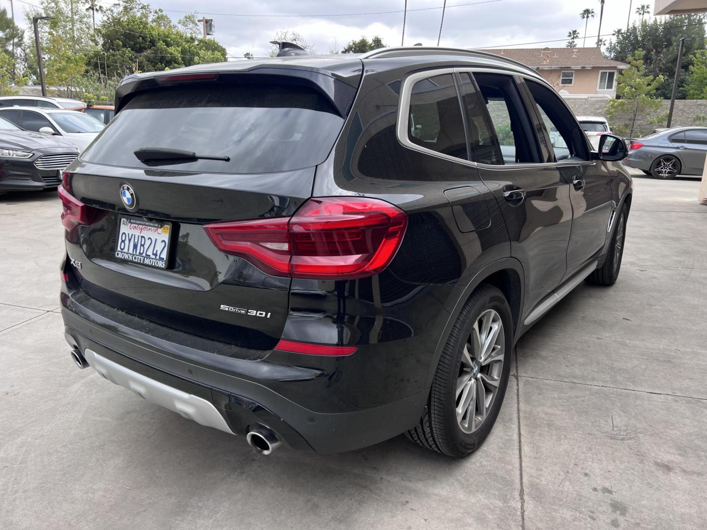 2019 BLACK /black BMW X3 xDrive30i (5UXTR7C55KL) with an 2.0L L4 DOHC 16V engine, 8A transmission, located at 30 S. Berkeley Avenue, Pasadena, CA, 91107, (626) 248-7567, 34.145447, -118.109398 - Photo#5